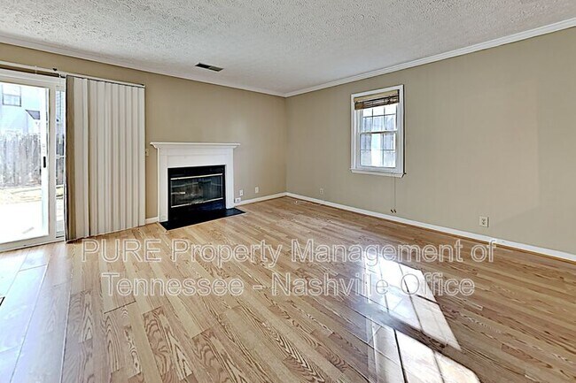 Foto del edificio - 473 Claircrest Dr