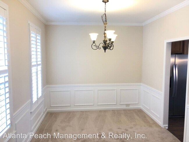 Building Photo - 5 br, 3.5 bath House - 2675 Lakeside Drive