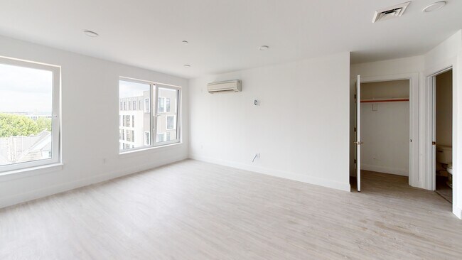Foto del edificio - 42 North Beacon St