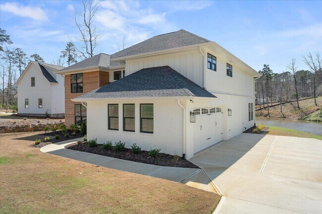 Foto del edificio - 1270 Glen Eagle Dr