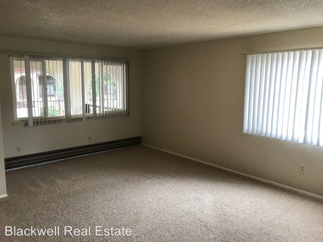 Foto del edificio - 6115 Glen Mary Ln SE