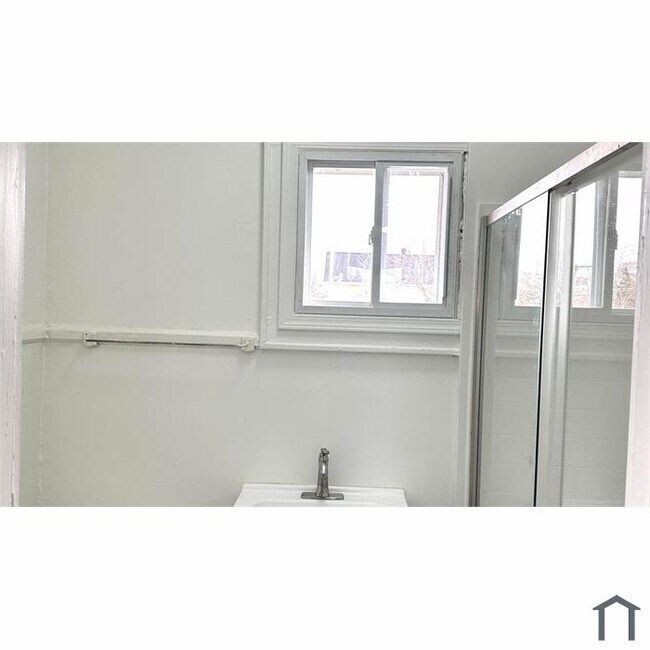 Foto del edificio - 249 Central Park