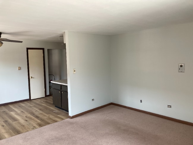 Building Photo - 4339 W Park Ln Dr