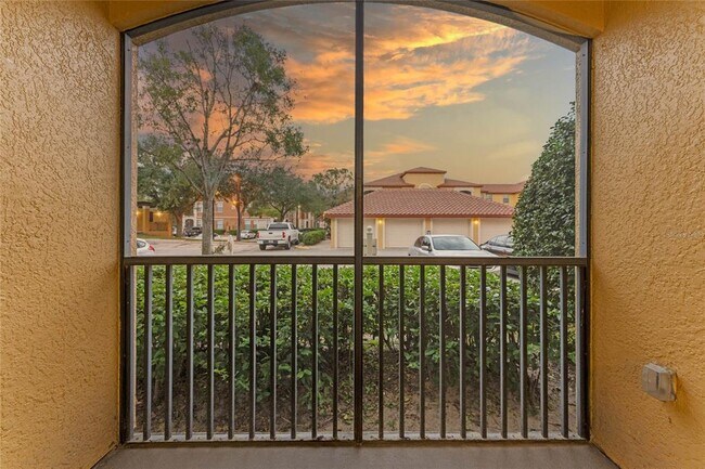 Foto del edificio - 6159 Metrowest Blvd