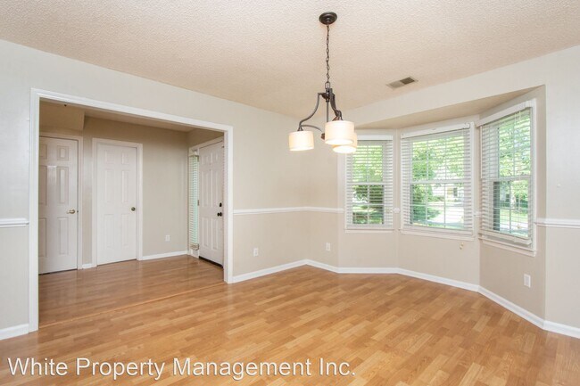 Building Photo - 3 br, 2.5 bath House - 3209 Silver Pond Court
