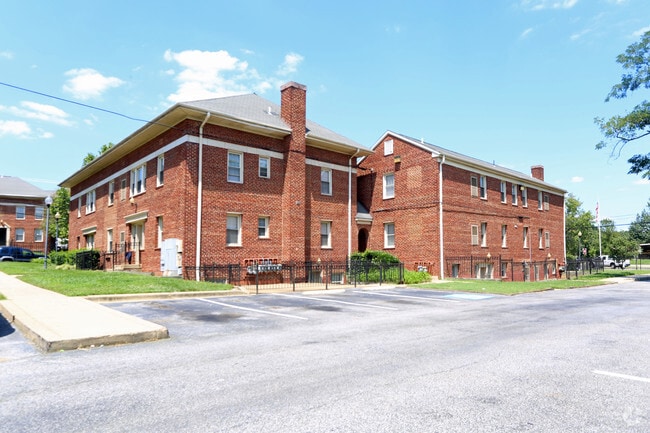 Foto del edificio - River East-Oxon Run