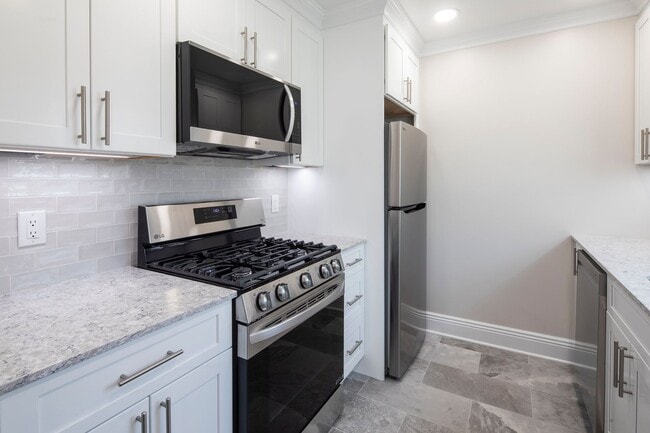 Interior Photo - Leonia Manor: In-Unit Washer & Dryer, Heat, Hot & Cold Water Included, Cat & Dog Friendly, and Wa...