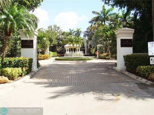 Foto del edificio - 1556 S Ocean Ln