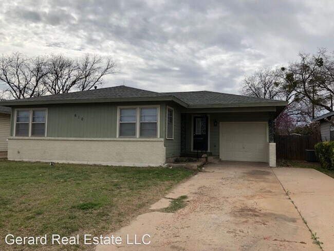 Building Photo - 2 br, 1 bath House - 610 Westview