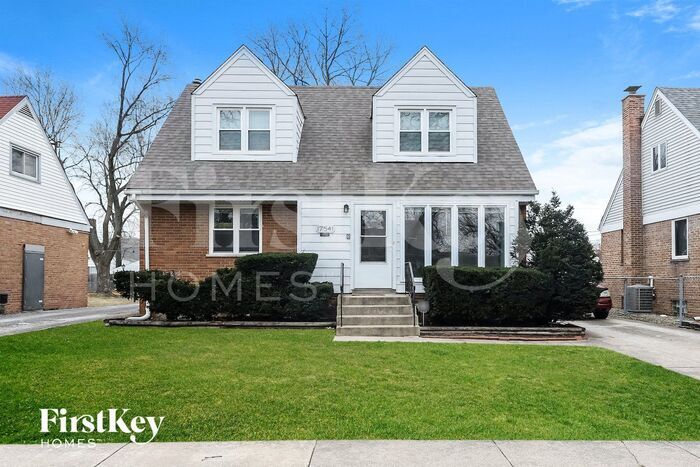 Primary Photo - 17541 Greenbay Ave