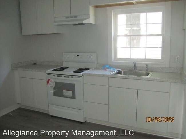 Foto del edificio - 2 br, 1 bath House - 1 Ross Ct.