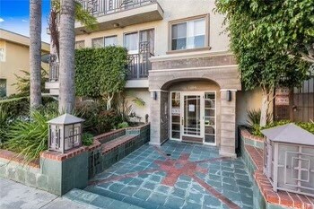 Foto del edificio - 1409 S Saltair Ave