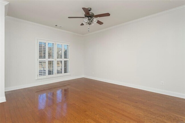 Foto del edificio - 5540 Ash Grove Cir