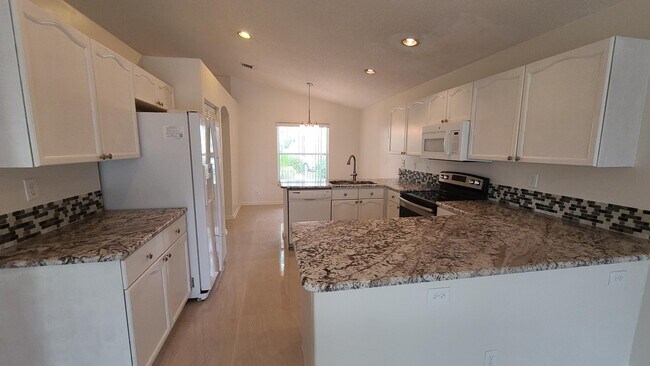Building Photo - 6176 Grand Cypress Cir