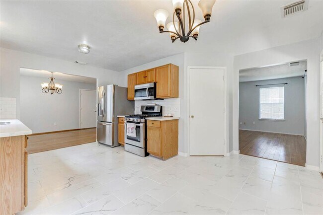 Building Photo - 4722 Windy Cypress Ct