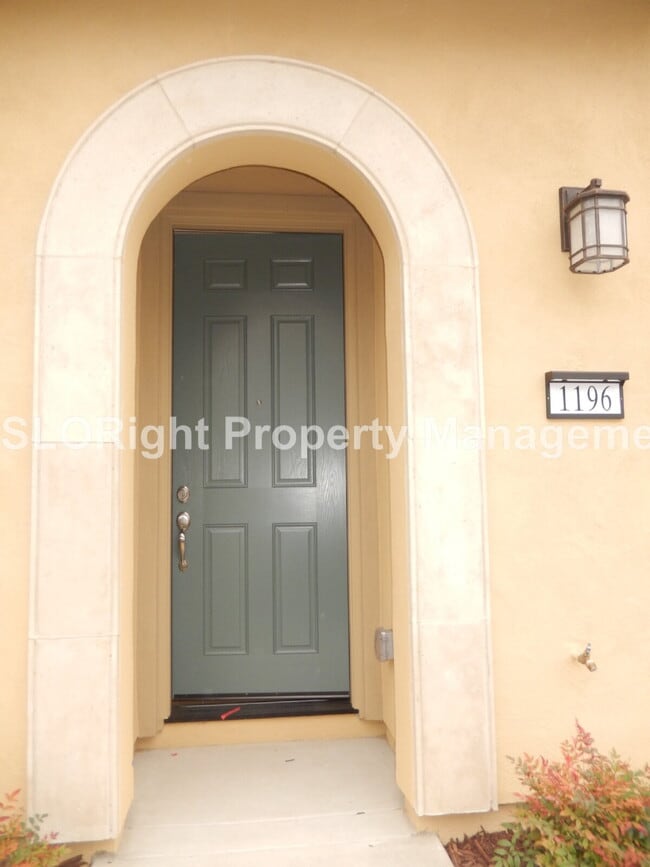 Building Photo - AVAILABLE NOVEMBER - Gorgeous Home in Trilogy Monarch Dunes - 2 Bedroom / 2.5 Bathroom