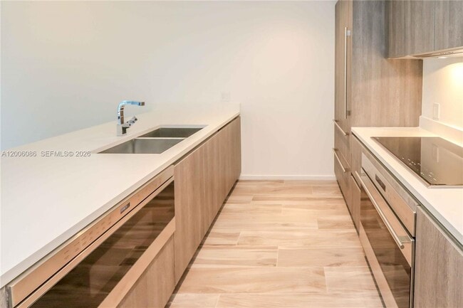 Foto del edificio - 801 S Miami Ave