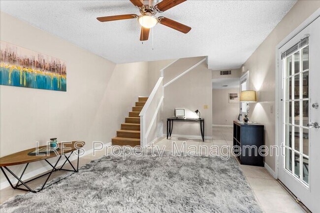 Foto del edificio - 4600 Lighthouse Cir