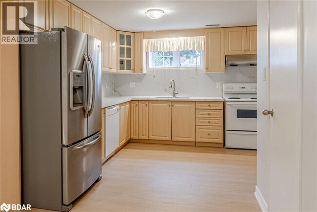 Photo du bâtiment - 1 Shady Glen Crescent