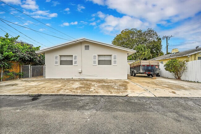 Foto del edificio - 604 SW 6th Ave