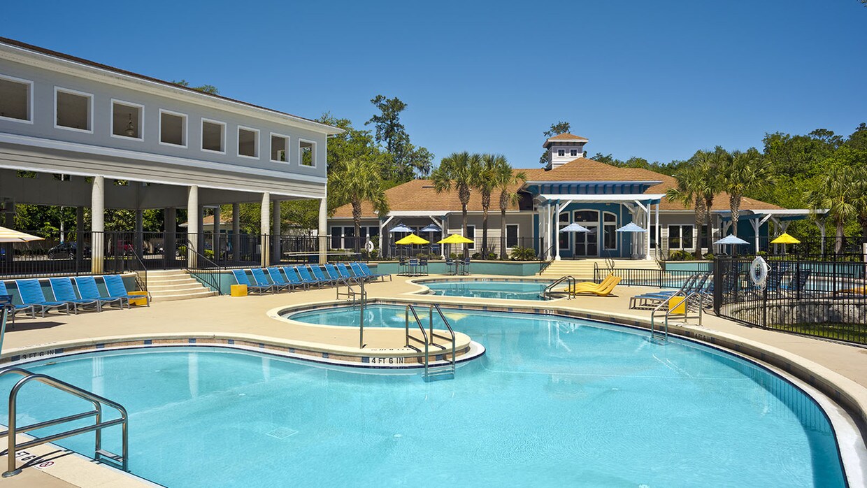 The Enclave Apartments in Gainesville, FL