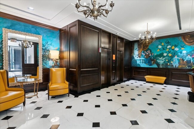 Building Photo - 100 E Bellevue Pl