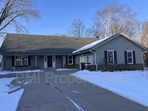 Building Photo - 3204 Chateau Ct