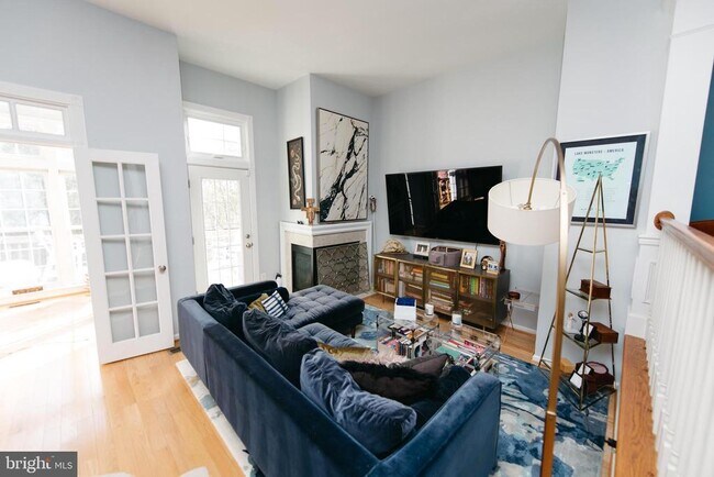 Foto del edificio - 6331 Burgundy Leaf Ln