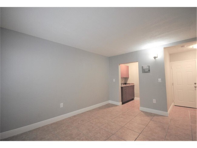 Building Photo - 7451 Harding Ave