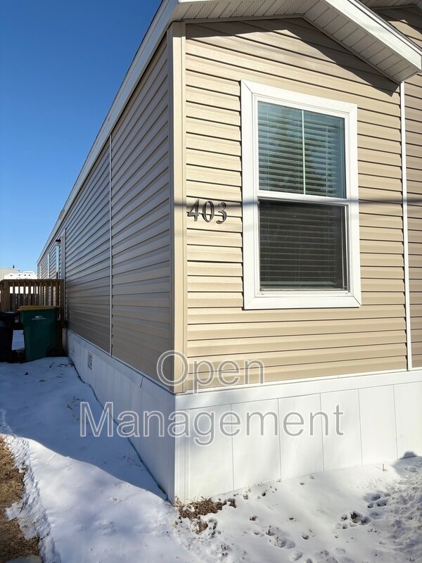 Foto del edificio - 825 1st Ave E
