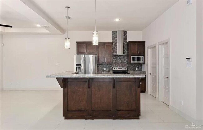 Foto del edificio - 2924 N 51st St