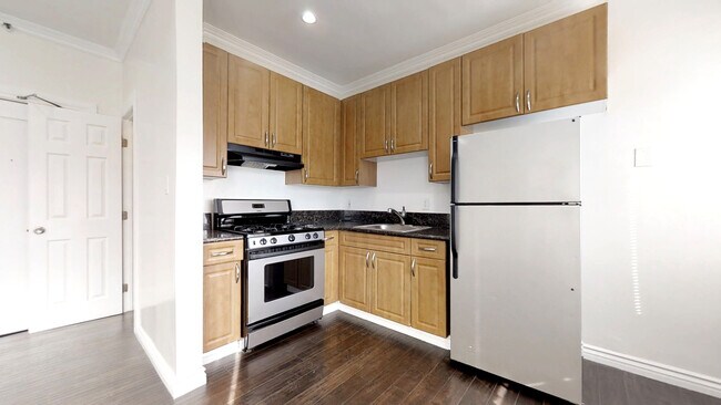 Foto del edificio - Heliotrope Apartments