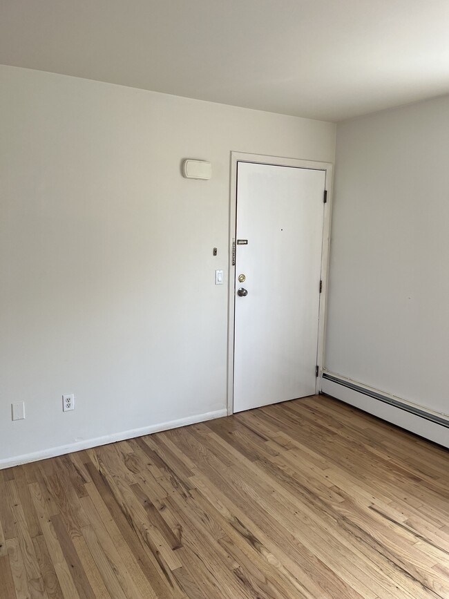 Building Photo - 142 Shaler Ave