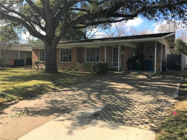 Building Photo - 4922 Finley Dr