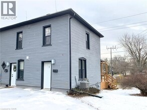 Building Photo - 182 Cooper St