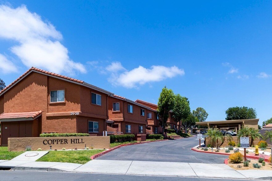 Copper Hill Apartments Apartments in Vista, CA