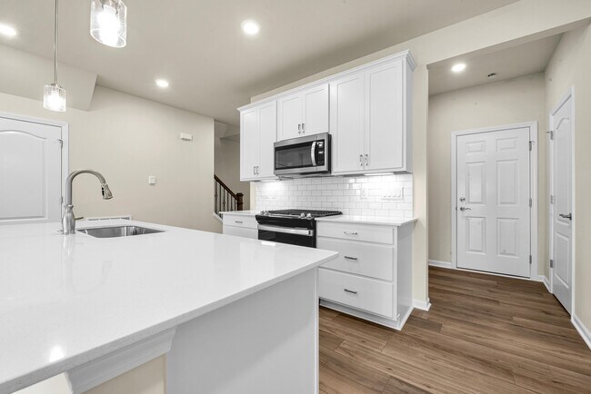 Foto del edificio - 104 Addison Cir