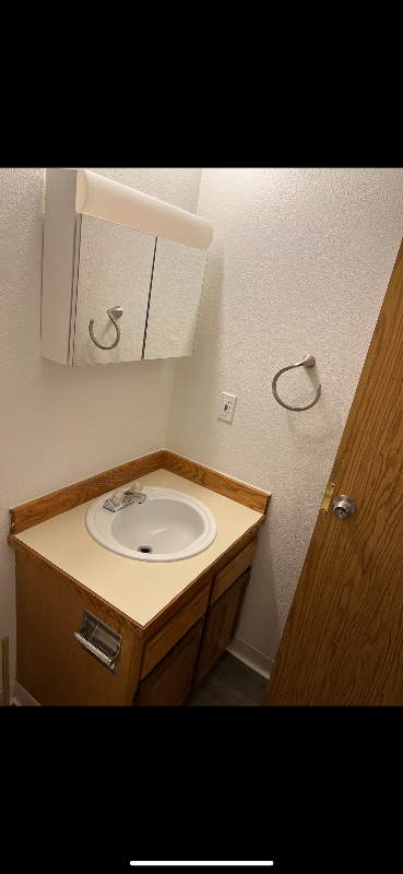 Foto del edificio - 551 N Robin Cir