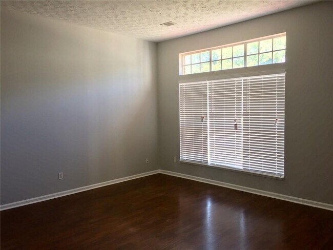 Building Photo - 10815 Mortons Cir