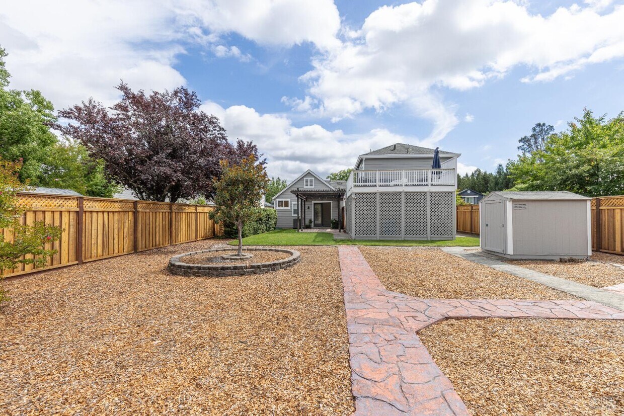 Foto principal - 201 Spur Ridge Ln