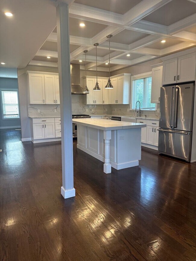 Foto del edificio - HOT SOMERVILLE LISTING