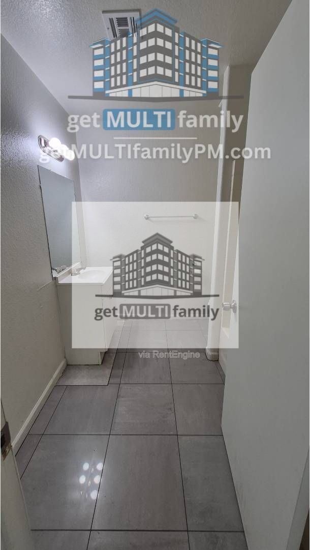 Foto del edificio - 3006 E Granada Rd