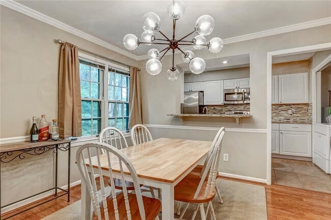 Building Photo - 28 Arpege Way NW