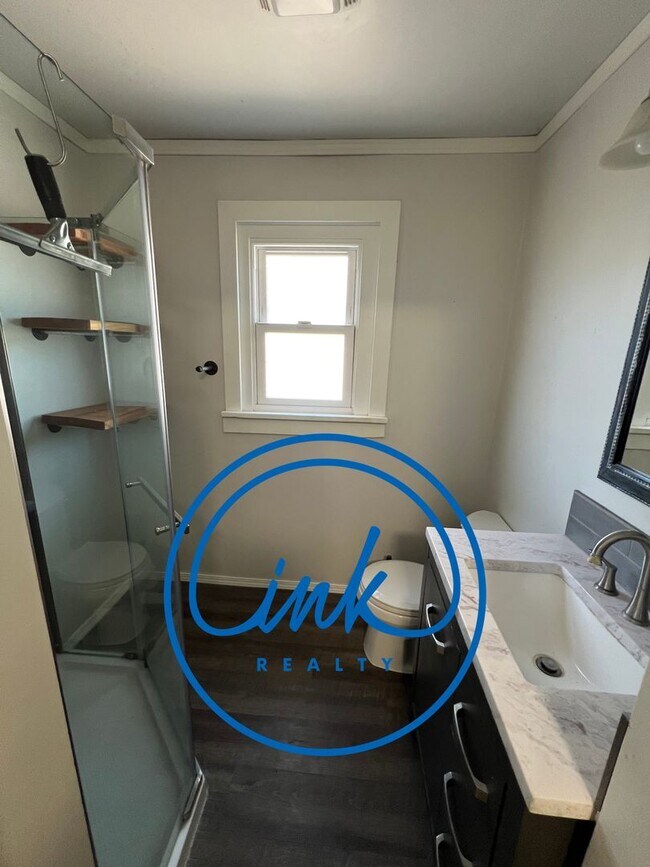 Foto del edificio - Available  - 1 Bed 1 Bath House $1,000 a month