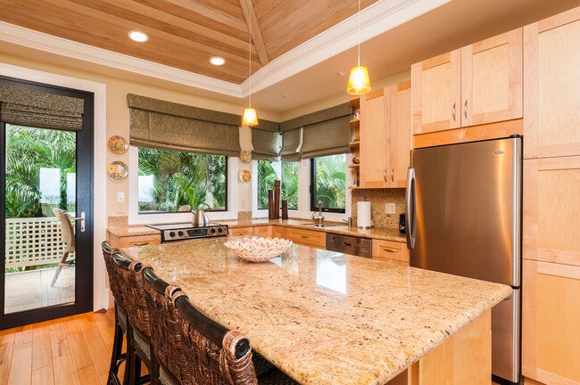 Building Photo - 203 Plantation Club Dr