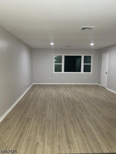 Foto del edificio - 566 2nd Ave