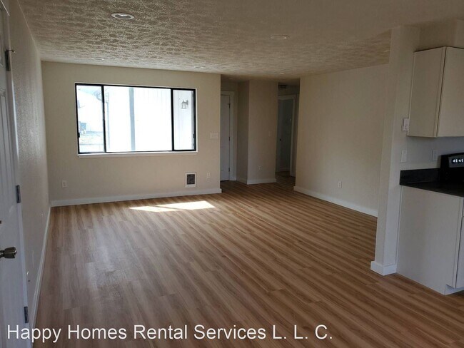 Building Photo - 3 br, 1.5 bath House - 1609 E. 1st Ave.