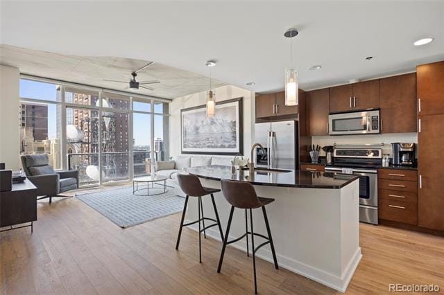 Foto principal - 891 14th St