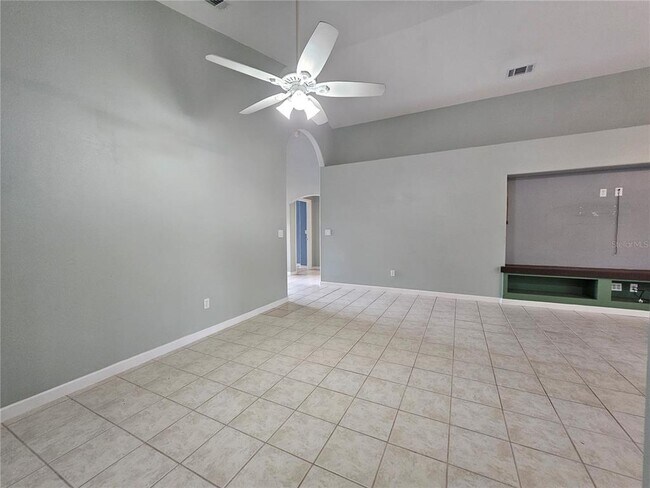 Building Photo - 15230 Markham Dr