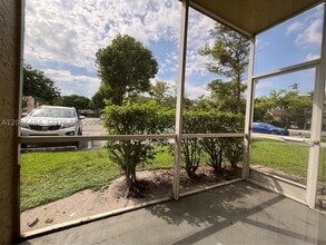 Building Photo - 661 Cypress Lake Blvd